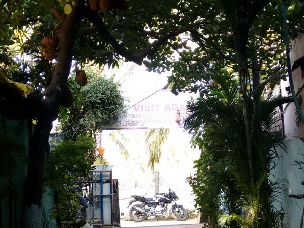 Uma Shankar Hampi Esterno foto